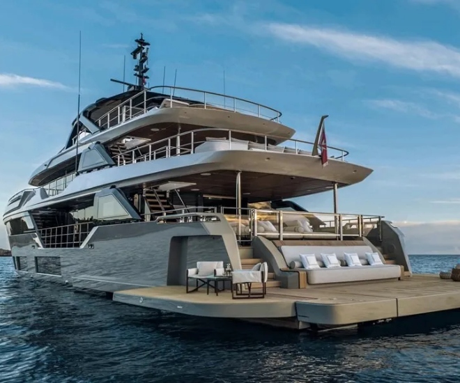 3 Custom Line Navetta 38 5 featured image 01