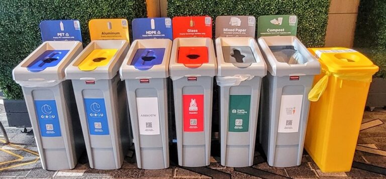 Image 1 recycling bins