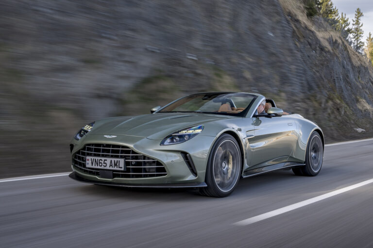 astonmartinvantageroadster0